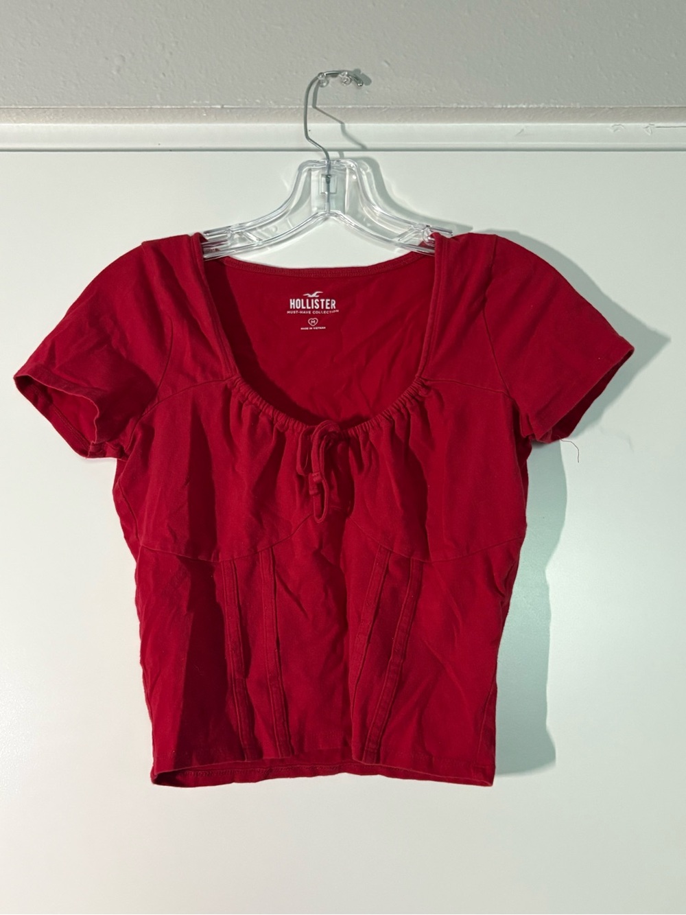 NWOT Hollister cropped Red Baby Tee w/ front tie detail